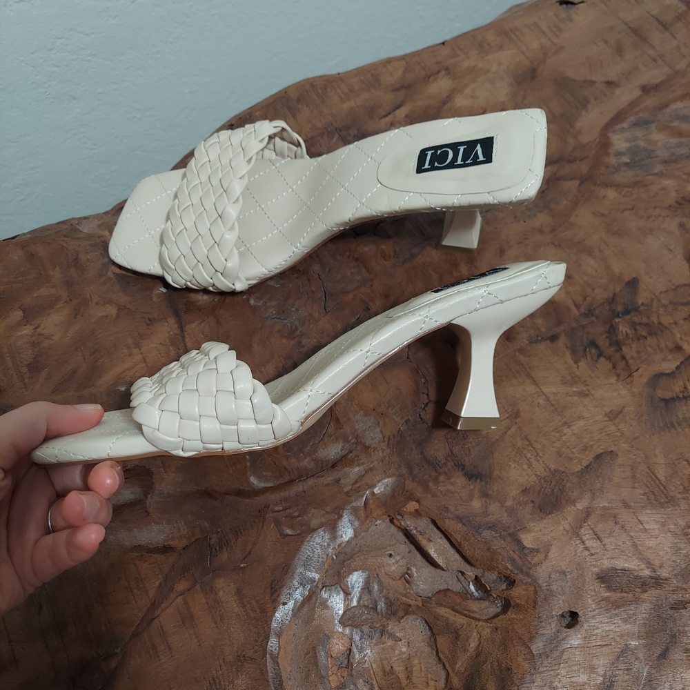 SOLD VICI Braided Heels - Picture 4 of 7
